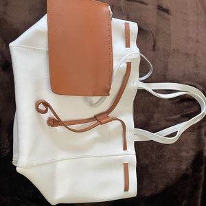 Mark and Graham Tote Bag w Brown Accessories Bag